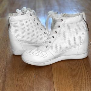 Sneaker Wedge